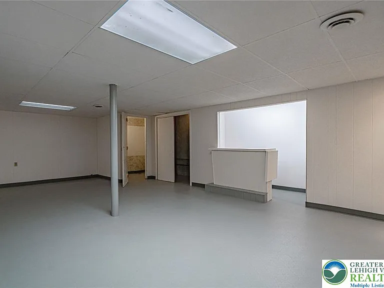3608 S Highland St — Photo 70