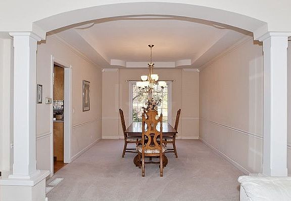 4th image of 212 W Traube Ave