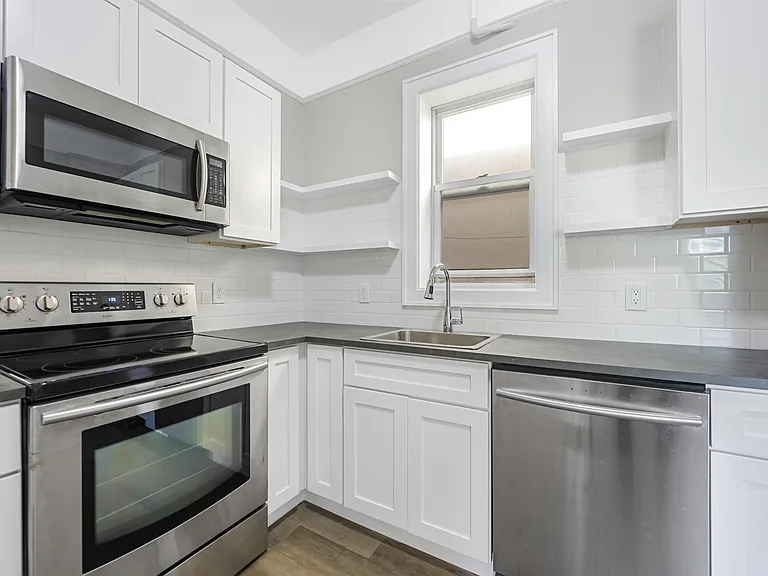 935 Boulevard E #2 — Photo 13