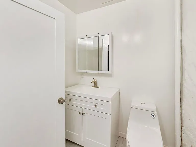7361 Claremont Ave #2 — Photo 12