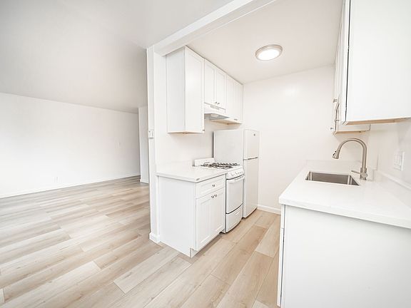 2nd image of 1640 5th Ave #5