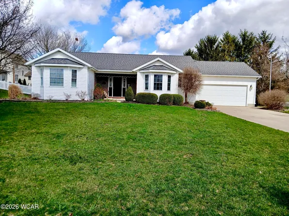 1122 Poppy Dr, Wapakoneta, OH 45895
