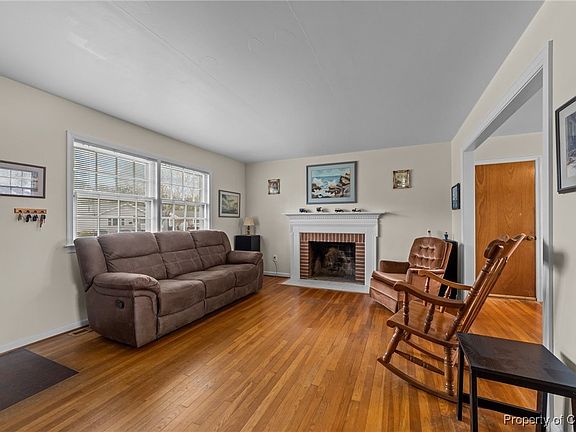 5th image of 168 Bret Harte Dr