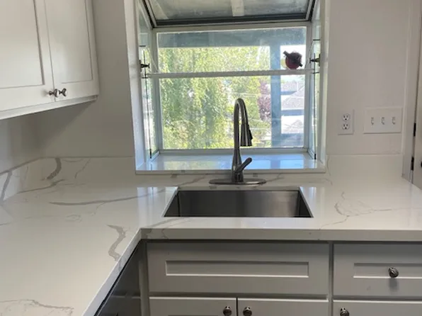 1011 N L St APT 4, Tacoma, WA 98403
