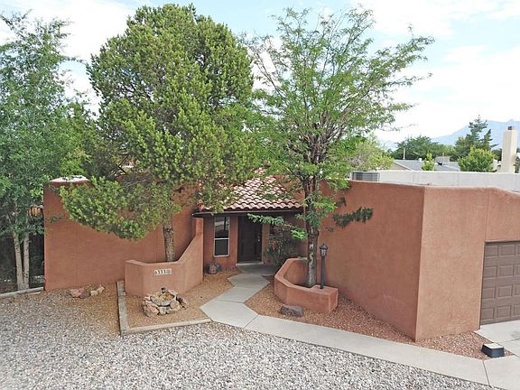 6333 Avenida La Costa NE-large-004-47-Wa
