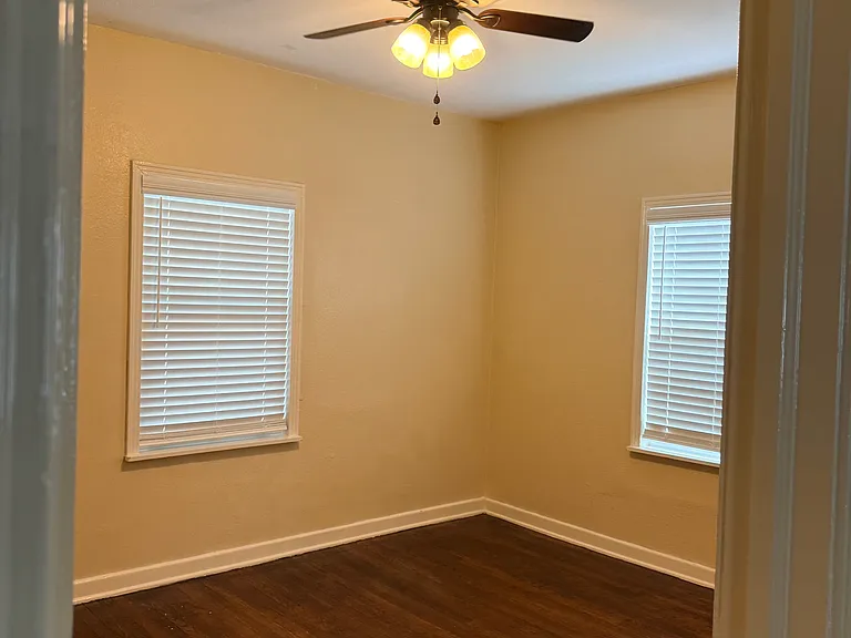 45 Central Park Dr — Photo 17