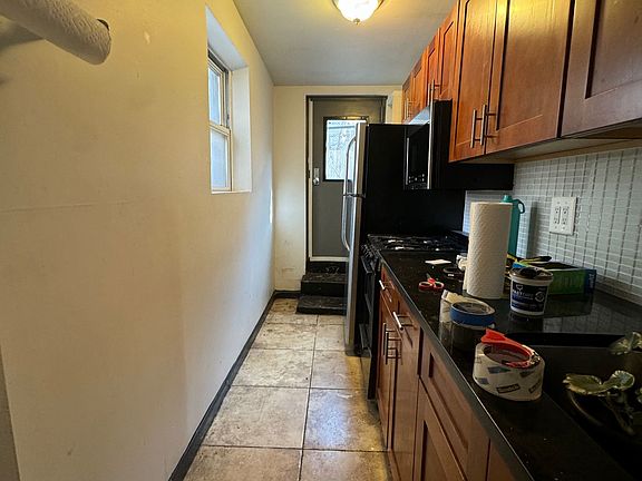 4th image of 444 Lafayette Ave APT 1F