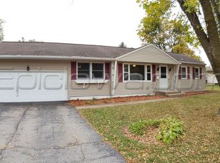 1108 Crestview Dr SE, Cedar Rapids, IA 52403