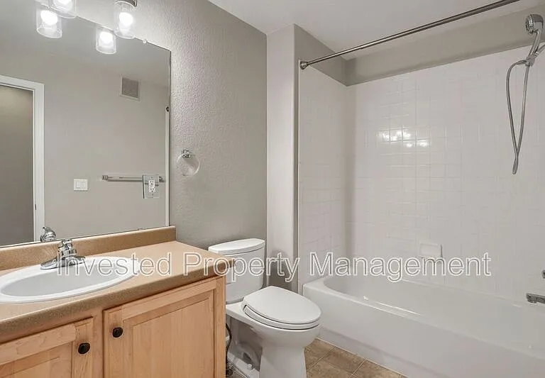 9531 Cedarhurst Ln #D — Photo 19