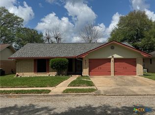 401 Shiloh Dr, Victoria, TX 77904