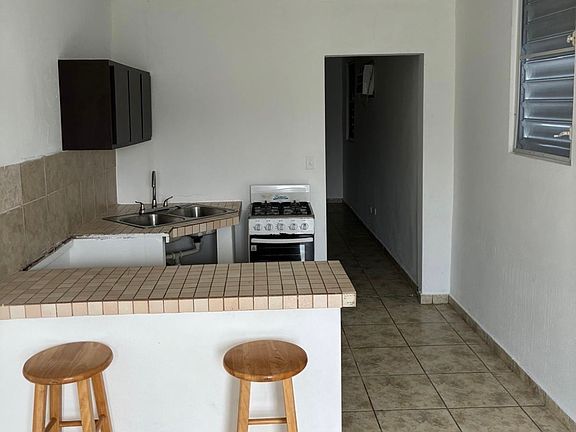2nd image of 378 Calle Fortaleza 394 #B