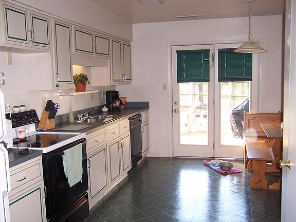 5th image of 1524 Chilworth Ct