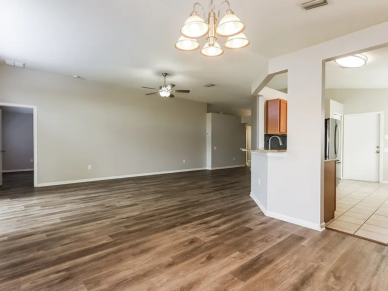 1106 Summer Breeze Dr — Photo 6