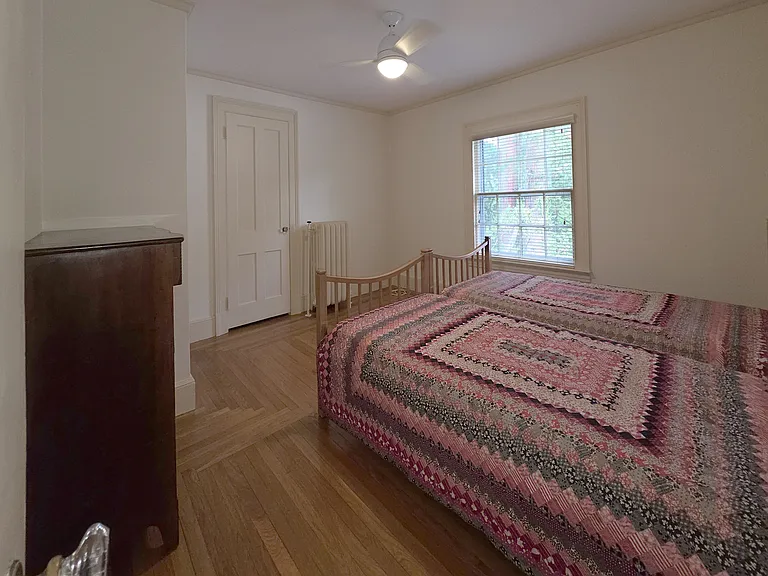 11 Alden Ave — Photo 30
