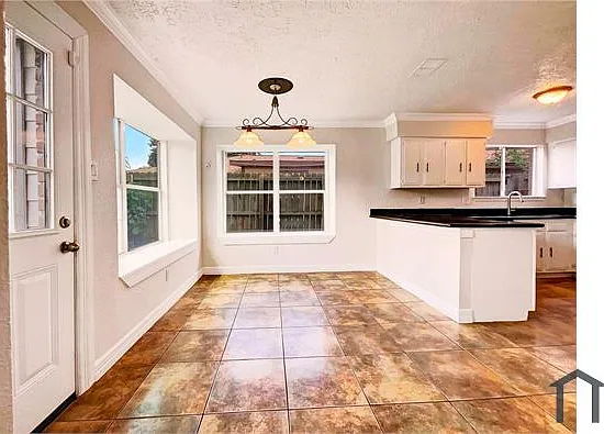 7422 Breccia Dr — Photo 5