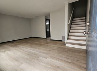 1813 Dodge Ave #3C, Evanston, IL 60201