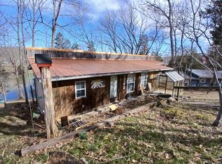 1060 S Lakeshore Dr, Lawrenceburg, KY 40342