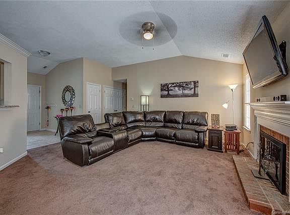 5th image of 3214 Harris Mill Ln