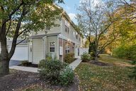 Brightwell Dr-S0711-002.jpg