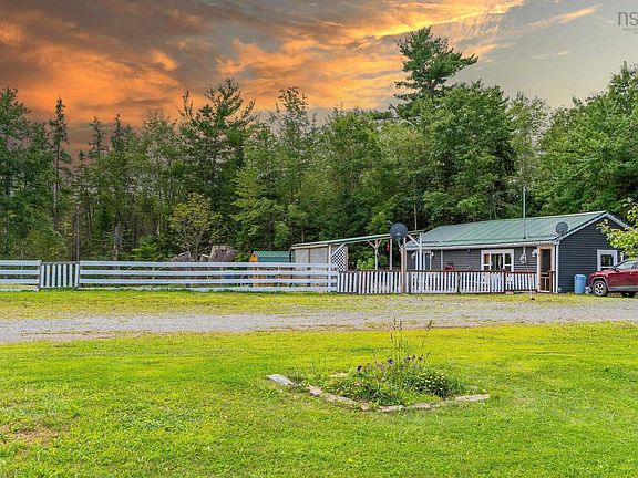 2nd image of 377 Cloverdale Rd
