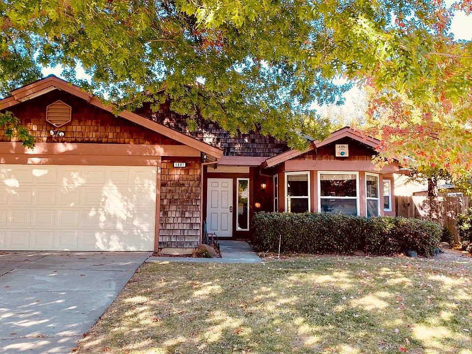 1st image of 1891 Pebblewood Dr