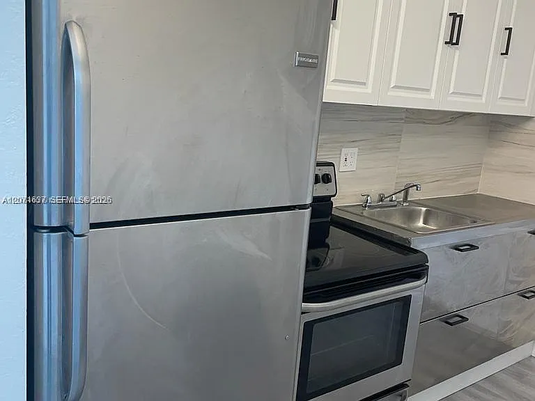 10035-B SW 170th Ter #B — Photo 4