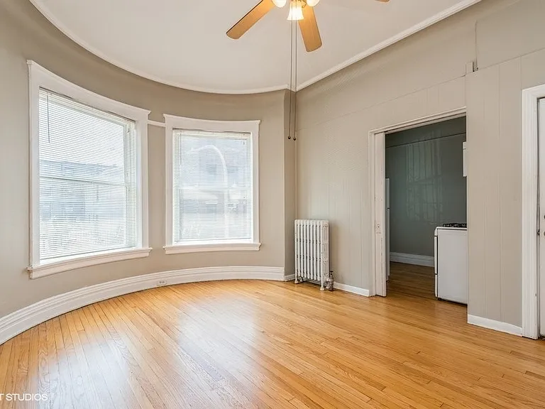 932 W Cullom Ave #1F — Photo 2