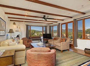 205 Rendon Rd, Santa Fe, NM 87501