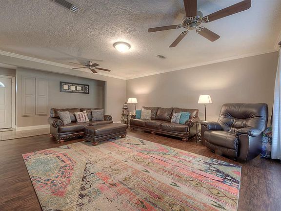 2nd image of 123 Woodsong St