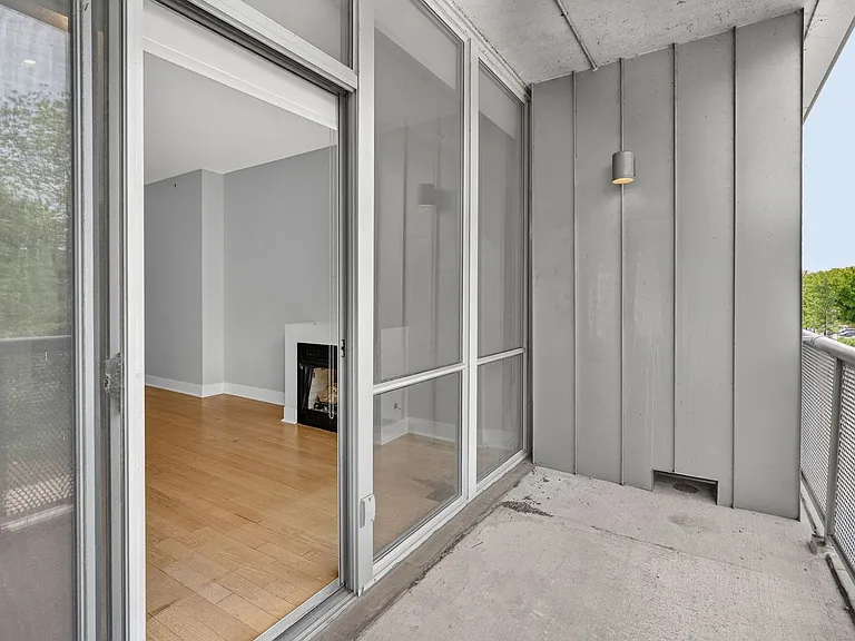 525 Kedzie St — Photo 50
