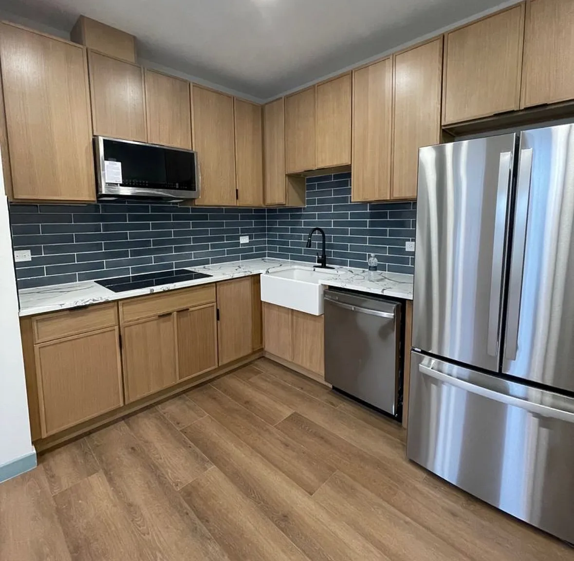 1001 W 31st St — Photo 1