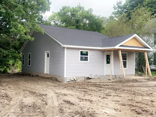 307 Parks St, Newbern, TN 38059