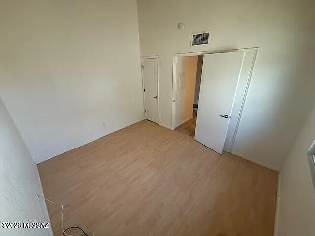 2512 E Eastland St — Photo 13