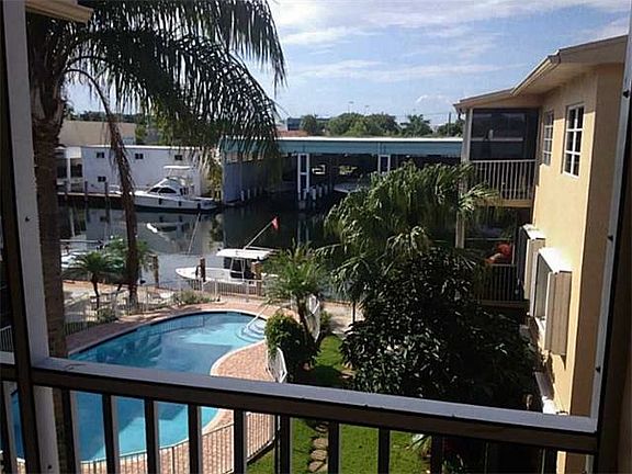 5th image of 1500 SE 15th St APT 316