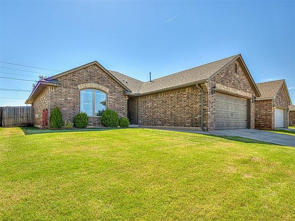 3rd image of 3604 S Arcadia Dr