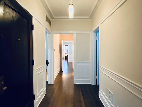 3rd image of 5645 N Glenwood Ave APT 1S