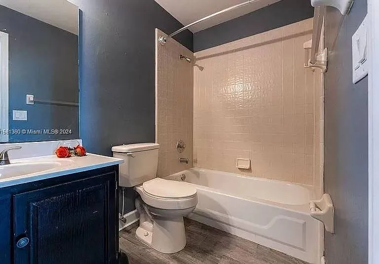 8070 Village Green Rd — Photo 3