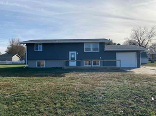 24920 265th St, Columbus, NE 68601