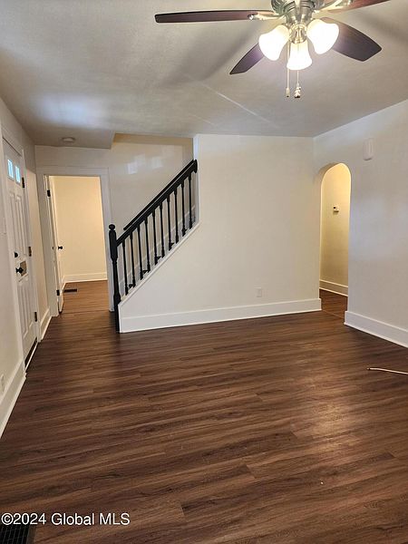 4th image of 88 Evelyn Avenue