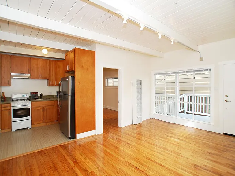 2844 Golden Gate Ave #5 — Photo 1