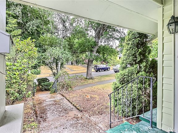 2nd image of 818 N Cushman Ave