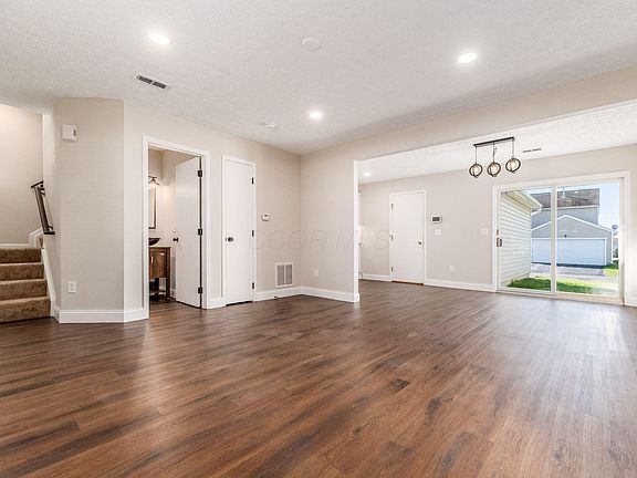 4th image of 5487 Beresford St #227