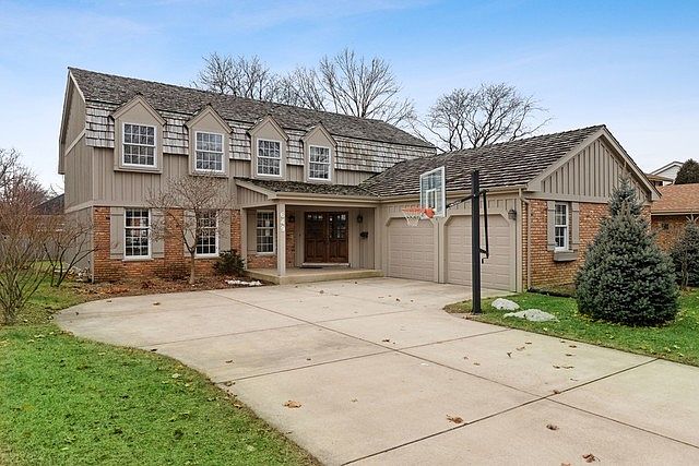 1st image of 649 Courtland Cir