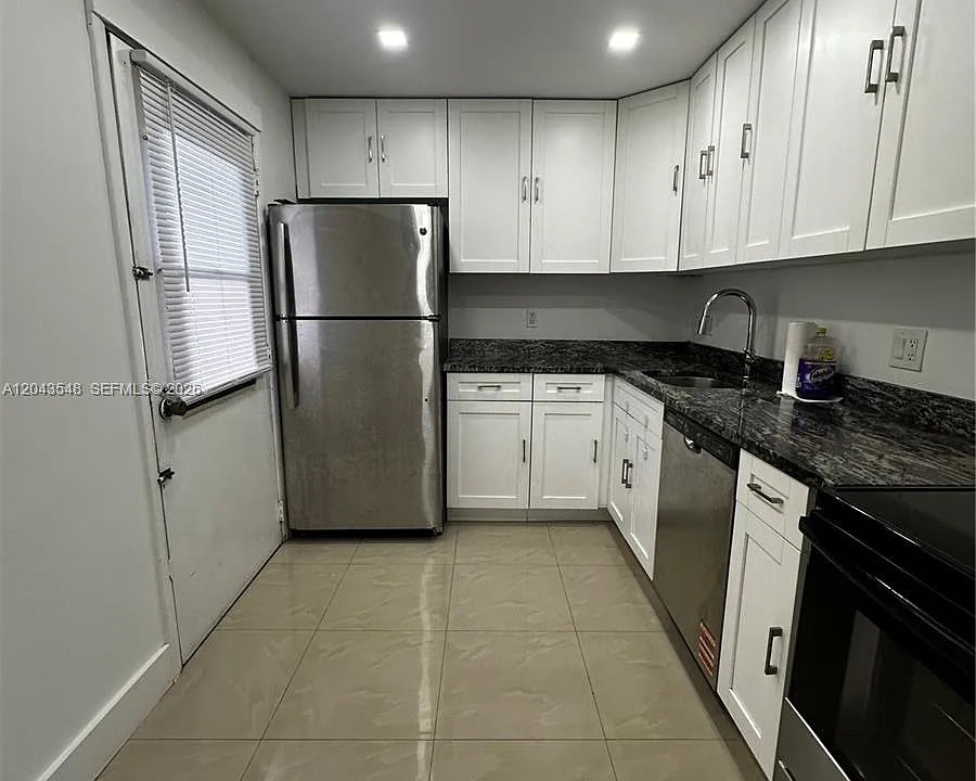 3475 N Country Club Dr #315