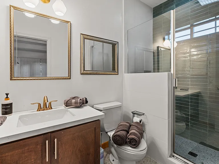 3002 S L Ln #4 — Photo 6