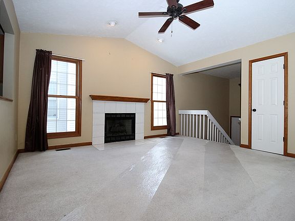 3rd image of 1604 S Martin Luther King Dr #0