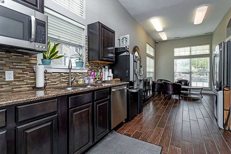 Clubhouse Kitchen