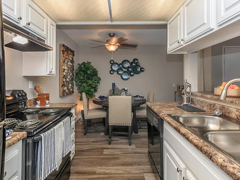 Birchwood Village Apartment Homes — Photo 14