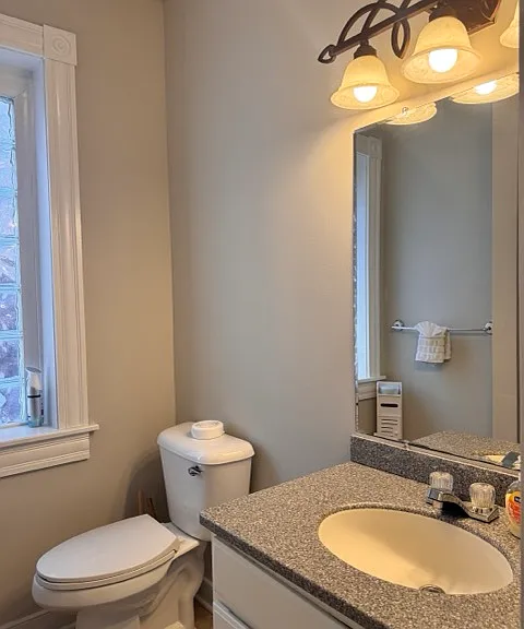 Another look at the upstairs bathroom.