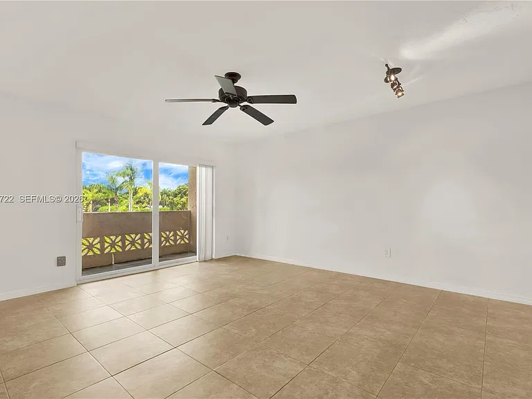 14500 SW 88th Ave #217 — Photo 7